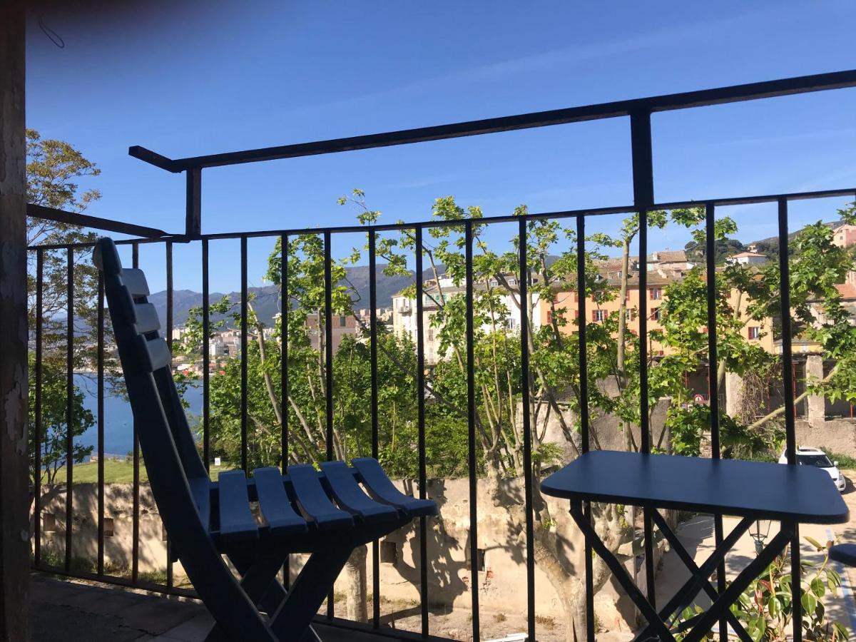 Appartement CASA LOCHJE au cœur de la citadelle à Bastia  Extérieur photo